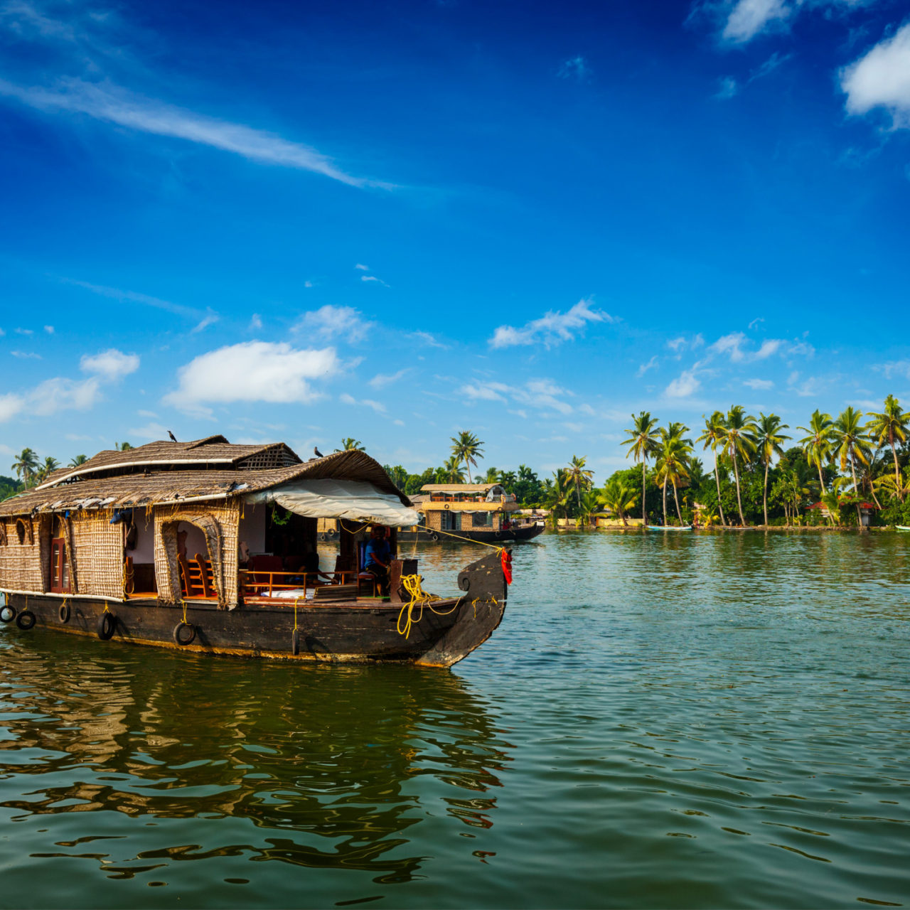 houseboat-kerala-backwaters